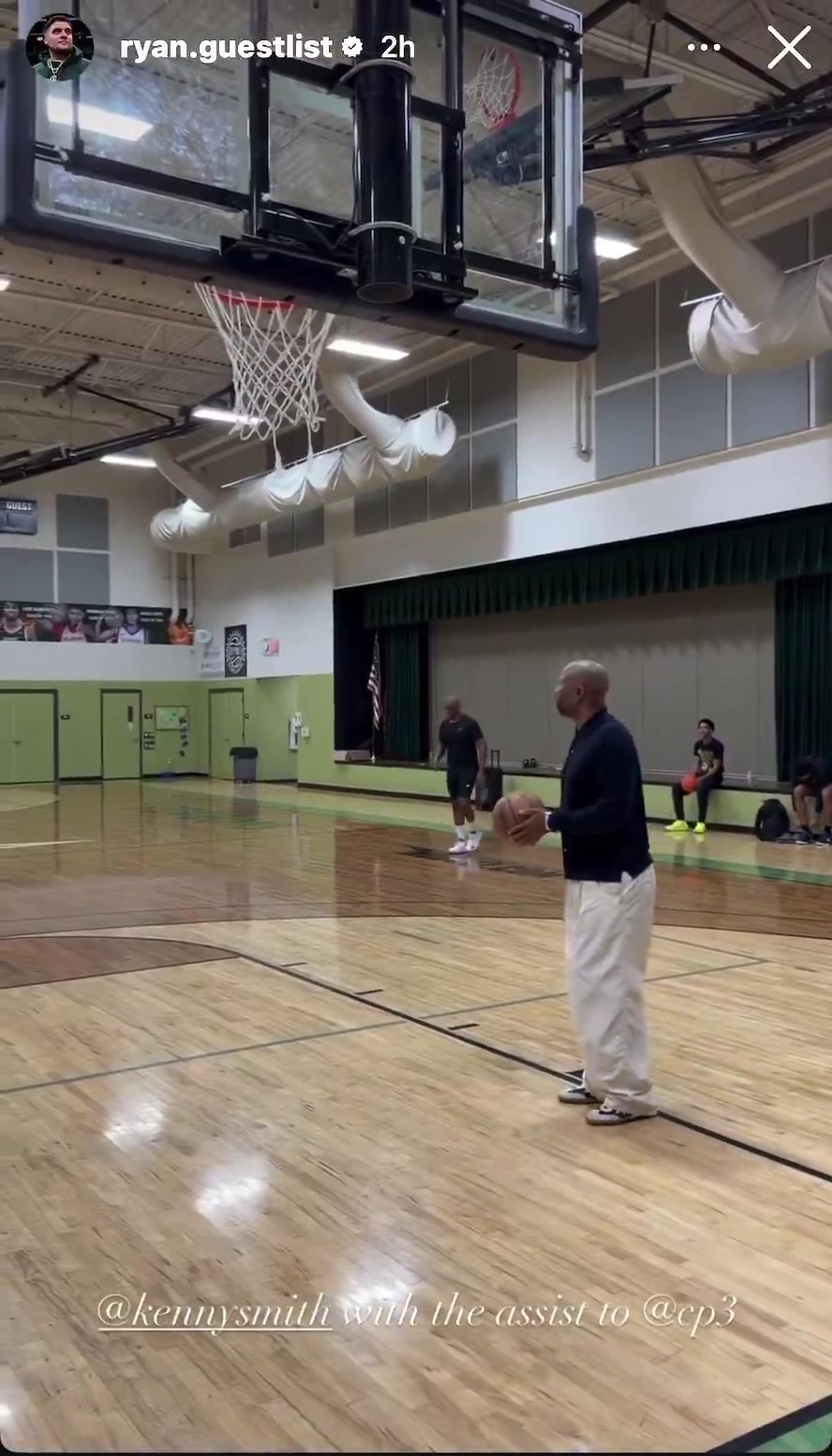 bet365平台-还能看到老炮上场吗？40岁保罗今天在训练中空接挂筐暴扣