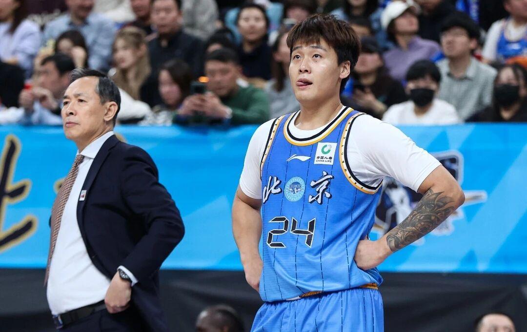 赵睿一阶段报销 徐杰当选全明星票王 辽宁男篮官宣赵继伟通过体测