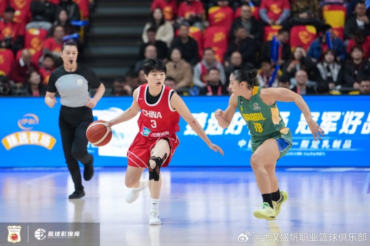 bet365官方网站-创历史！武汉盛帆女篮球员首次在成年国家队正式比赛登场